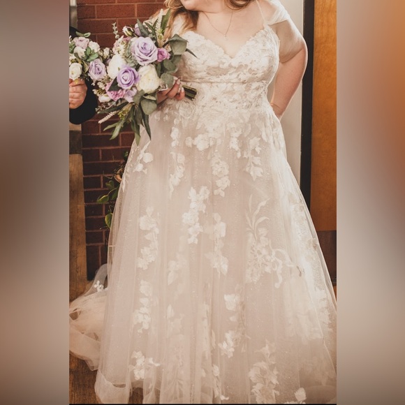 Sophia Tolli Y22051 Nikita size 24 ivory - Picture 7 of 7